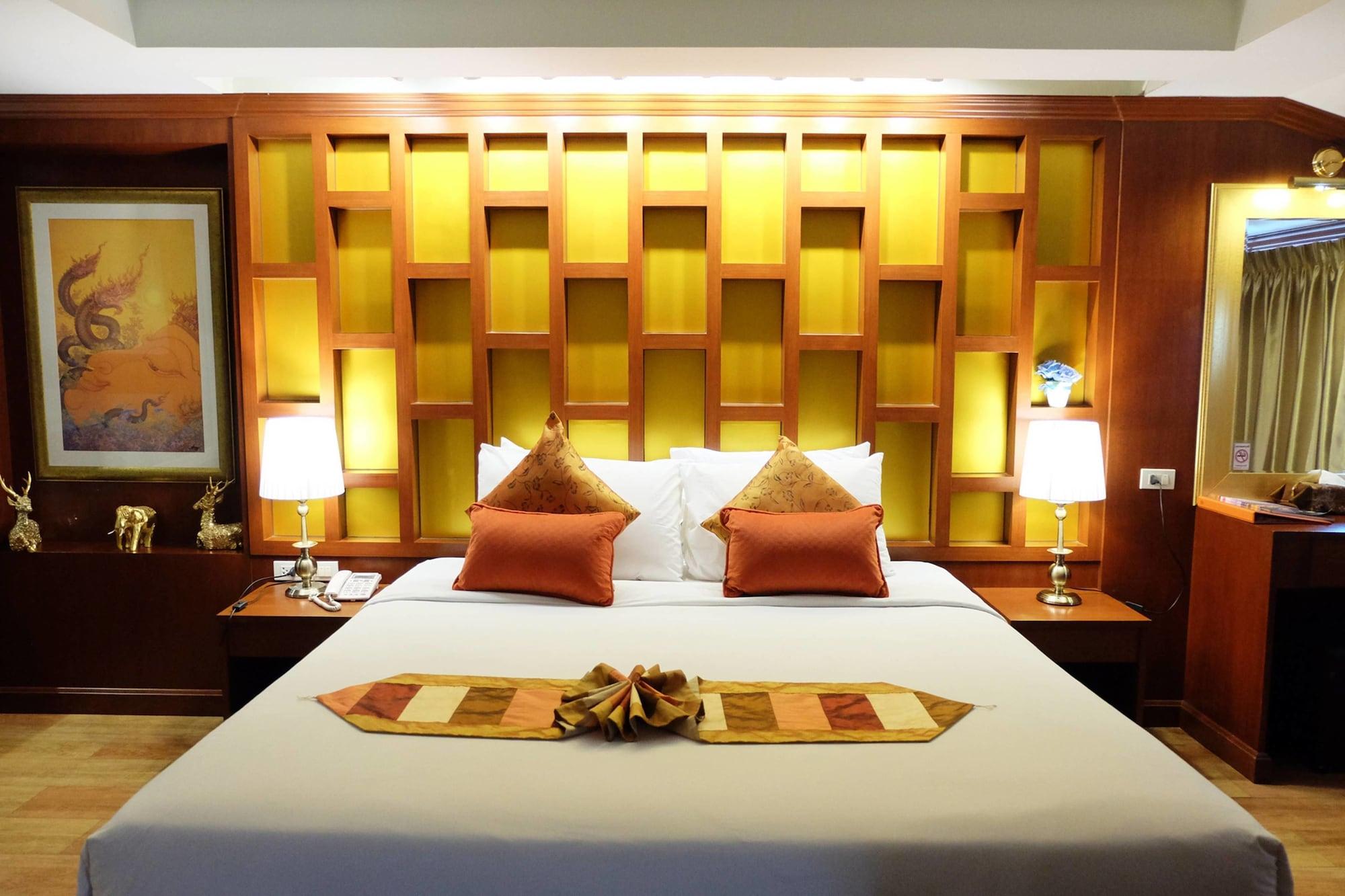 Grand Hill Resort And Spa Nakhon Sawan Exterior foto