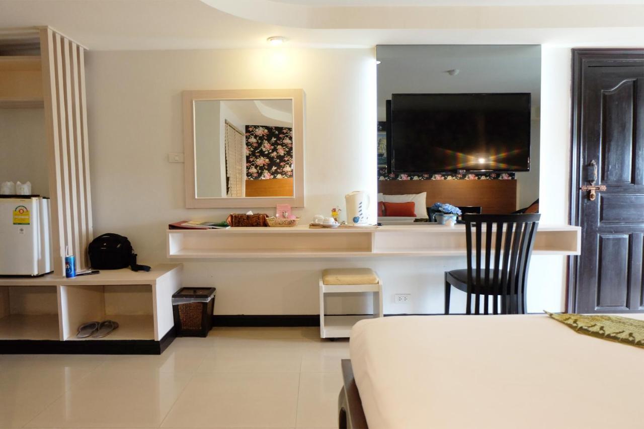 Grand Hill Resort And Spa Nakhon Sawan Exterior foto