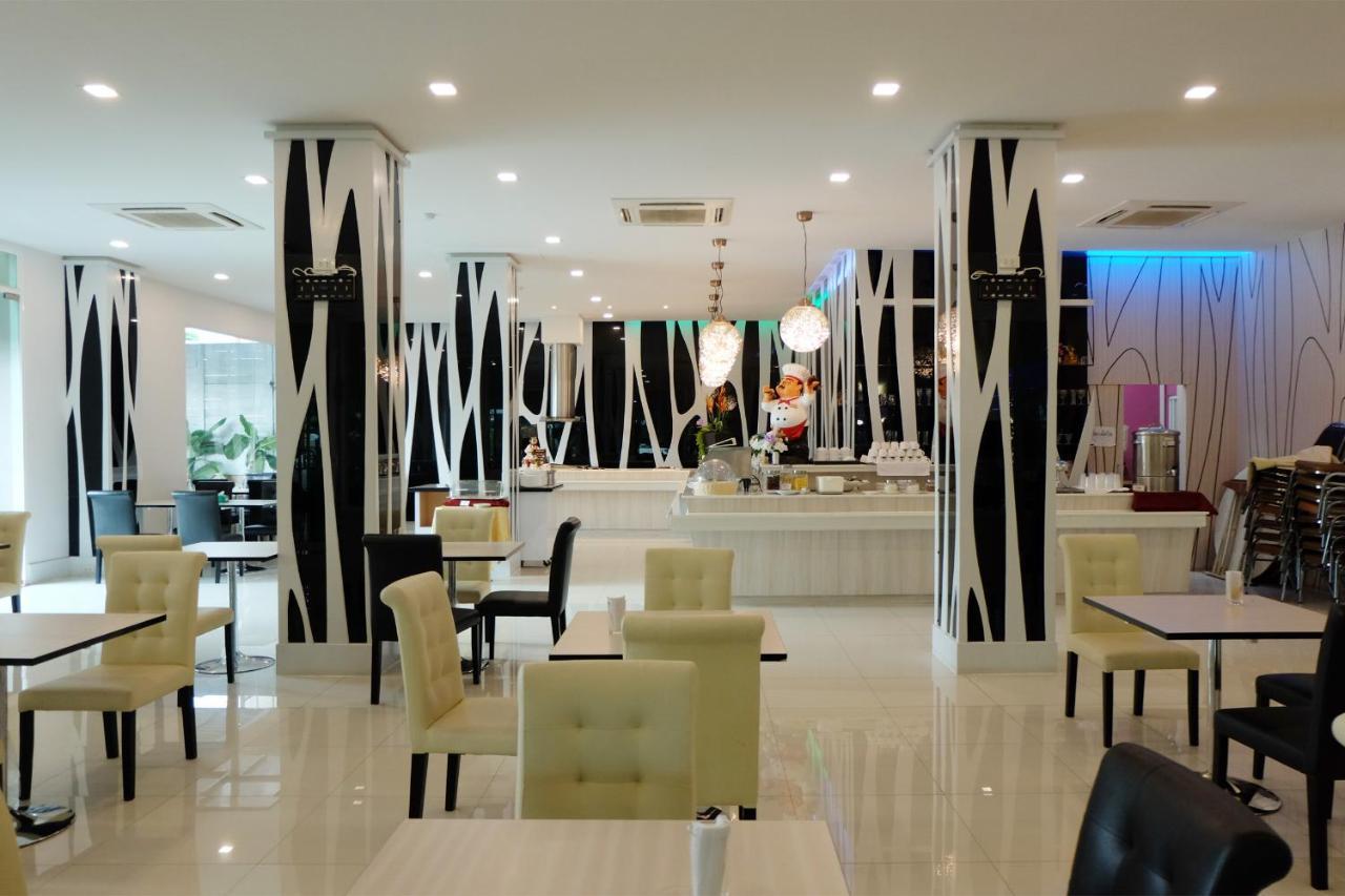 Grand Hill Resort And Spa Nakhon Sawan Exterior foto